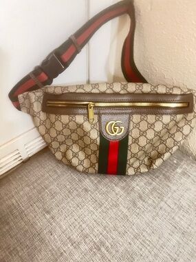 Gucci Beige Brown GG Supreme Belt Bag with Red & Green Stripe